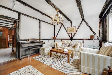 3 bedroom flat for sale