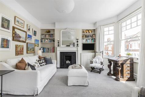 2 bedroom maisonette for sale