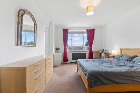 Nightingale Lane, SW12 2 bed flat for sale