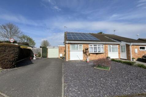 2 bedroom semi-detached bungalow for sale