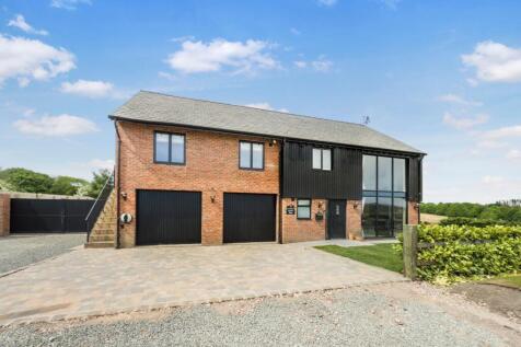 Ladys Walk, Ormskirk L40 6 bed detached house for sale