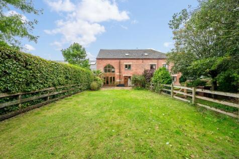 Berry House Road, Ormskirk L40 5 bed townhouse for sale