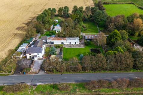 New Cut Lane, Ormskirk L39 2 bed cottage for sale