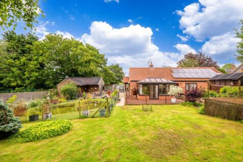 3 bedroom detached bungalow for sale