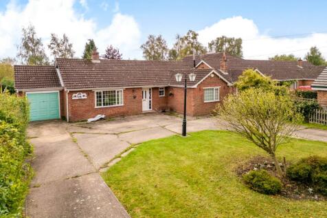 3 bedroom detached bungalow for sale