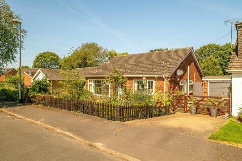 Midway Close, Nettleham, LN2 3 bed detached bungalow for sale