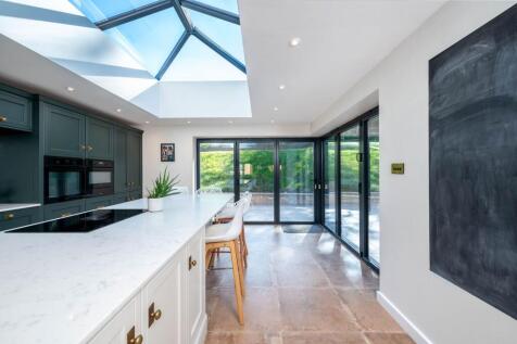 Main Street, Grantham NG32 4 bed detached house for sale