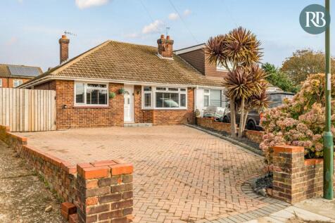 2 bedroom semi-detached bungalow for sale