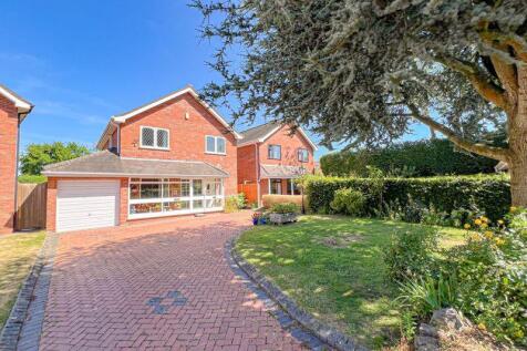 Aston Close, Lichfield WS14 4 bed detached house for sale