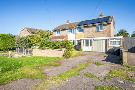 3 bedroom semi-detached house for sale