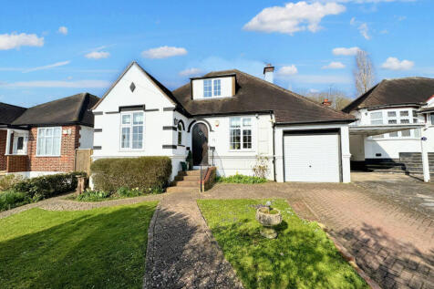 3 bedroom detached bungalow for sale