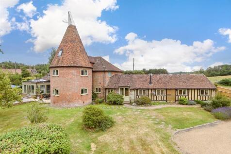 6 bedroom detached house for sale