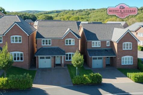Clos Emlyn, Old Colwyn LL29 3 bed detached house for sale