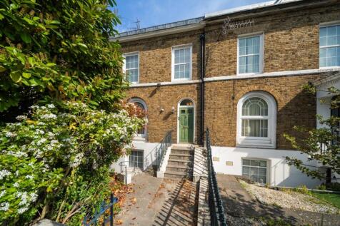 5 bedroom terraced house for sale