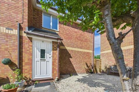 Linden Mews, . FY8 2 bed end of terrace house for sale