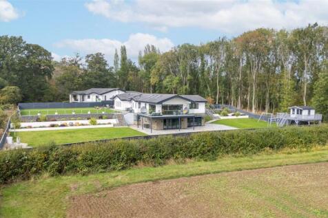 Chestnut House, Stretton Hall, LE2 6 bed detached house for sale