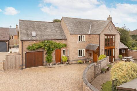 Ashby Road, Gilmorton LE17 3 bed detached house for sale