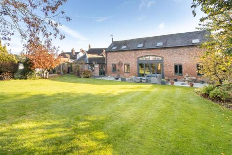 Lutterworth Road, Lutterworth LE17 4 bed barn conversion for sale