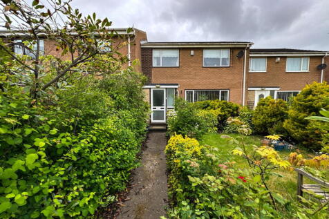 St. Cuthberts Court, Blyth NE24 3 bed terraced house for sale