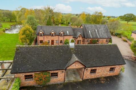 4 bedroom barn conversion for sale