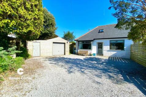 3 bedroom semi-detached bungalow for sale