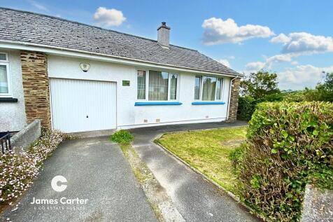 3 bedroom semi-detached bungalow for sale