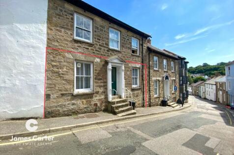 1 bedroom ground floor flat for sale