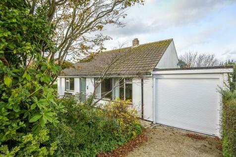 4 bedroom detached bungalow for sale