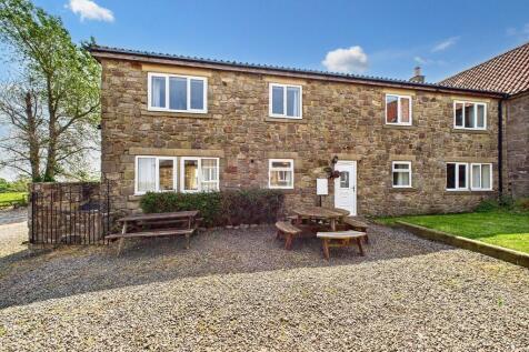 5 Adderstone Steading, Belford NE70 6 bed semi