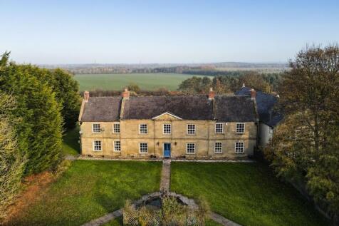 8 bedroom detached house for sale