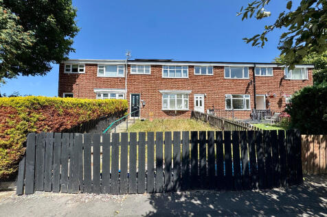 3 bedroom terraced house for sale