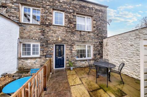 Davis Yard, Sedbergh, LA10 2 bed cottage for sale