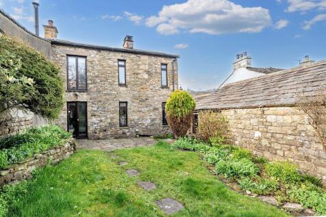 The Barn, Laning, Dent 3 bed barn conversion for sale