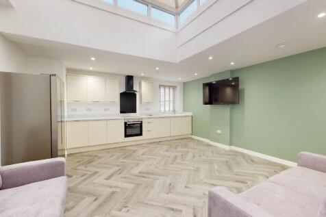 19 bedroom block of apartments for sale