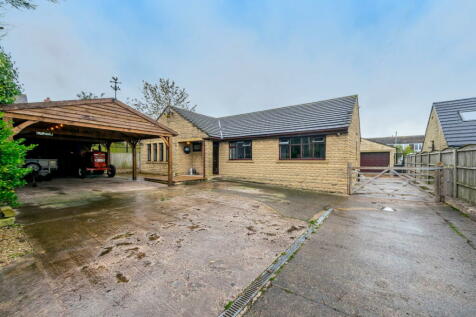 4 bedroom detached bungalow for sale