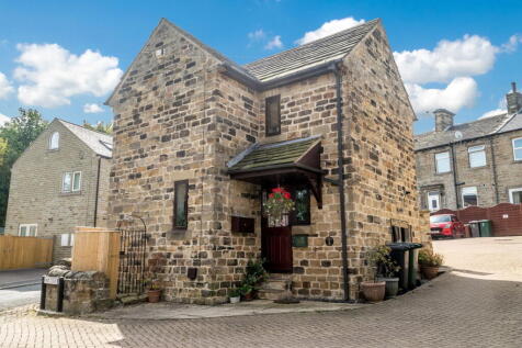 Kings Court, King Street... 2 bed detached house for sale