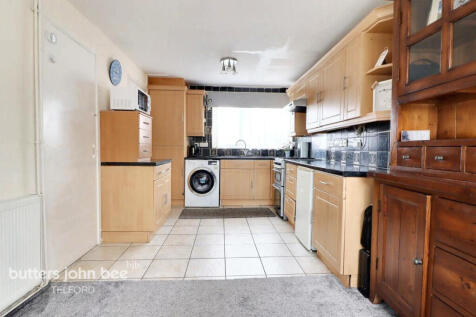 Selbourne, Telford 3 bed end of terrace house for sale