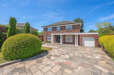 6 bedroom detached house for sale