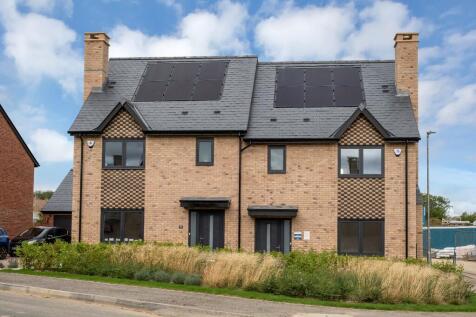 3 bedroom semi-detached house for sale