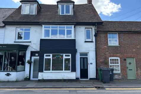 Herstmonceux BN27 3 bed duplex for sale