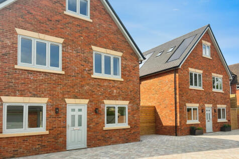 Amberstone, Hailsham BN27 5 bed detached house for sale