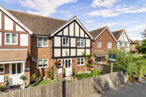 Windmill Hill BN27 3 bed terraced house for sale