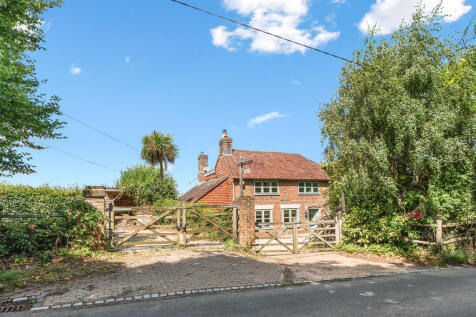 Grove Hill, Hellingly BN27 3 bed detached house for sale