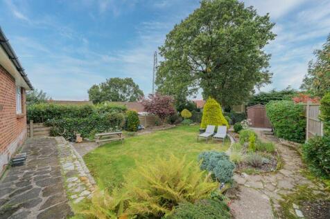 Hull Road, Bournemouth BH11 3 bed bungalow for sale