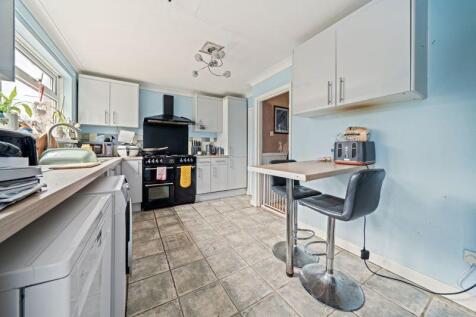 Dale Valley Road, Poole BH15 4 bed end of terrace house for sale