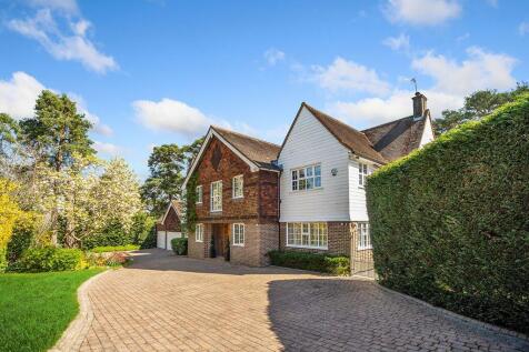 5 bedroom detached house for sale