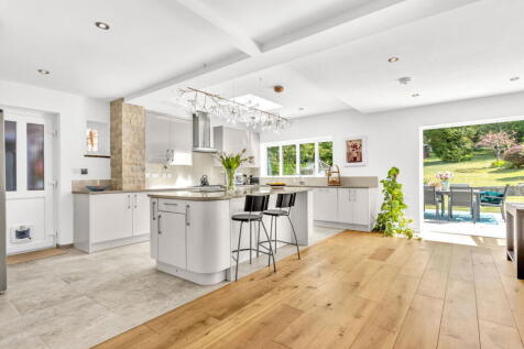 Dome Hill, Caterham CR3 3 bed detached house for sale