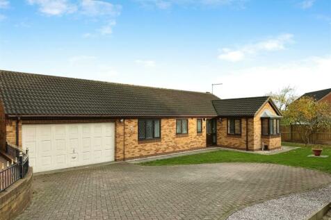 3 bedroom detached bungalow for sale