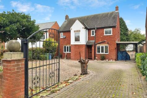 3 bedroom detached house for sale