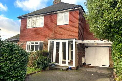 Wood Ride, Haywards Heath, RH16 4 bed detached house for sale